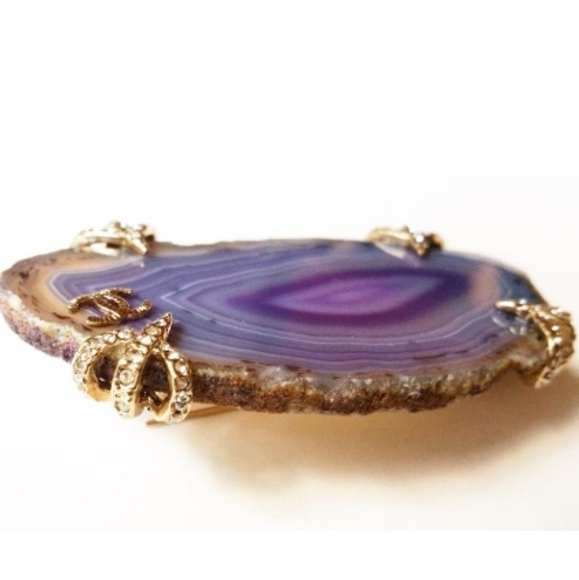 AUTH Chanel Natural Stone Purple Violet Agate Brooch - Very Rare - Picture 3 of 5